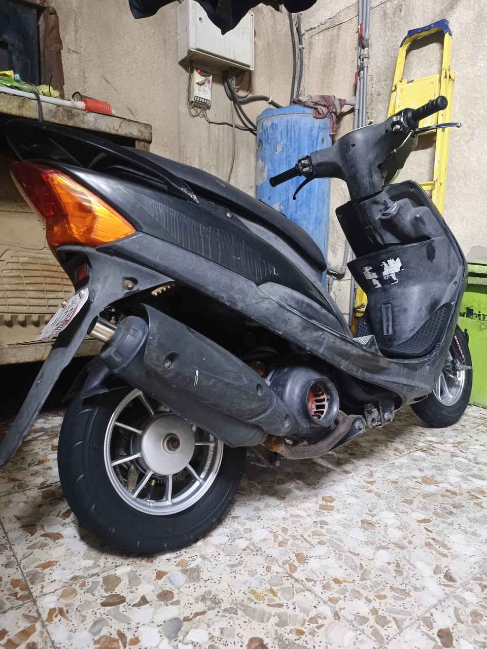 سلام عليكم ماكس عدله مكينه55 بلاد بلاد مكينه خير من الله لا نضوح لا تبخير سلف جبير اصلي بيها بكلايت رياضي اربعه ولف وبيها ويل مشيف وتايرات جلاتين صالنصه اف ام اصليا مو هاي اتجاري البسوك بيها كلجات رياضي بريك امامي خلفي ملاحضه نقصها بس ستان سعرها 700وبيها مجال عنواني بغداد مدينه


**إذا كنت صاحب هذا الإعلان وتريد حذفه لأي سبب، رجاءا أرسل رسالة إلى الدعم الفني**