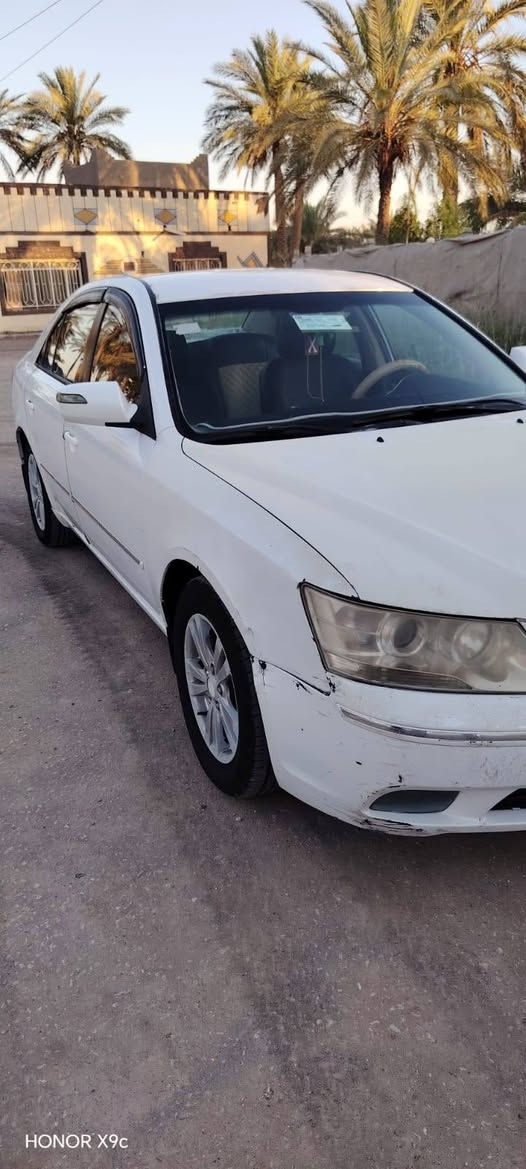 السلام عليكم
سوناته  موديل عشره بيه ٣ خليجي رقم بغداد سنويه لغايه 28 قطع تبديل مكينه ٢٠٠٠ كير ومكينه خير من الله تبريد عاطل عليه غرمات ٣٠٠ تنزل من السعر  وبشرط التحويل

سعره 88 وبيه مجال
مكانه حله ورديه خارج
***********

بيه واتساب

