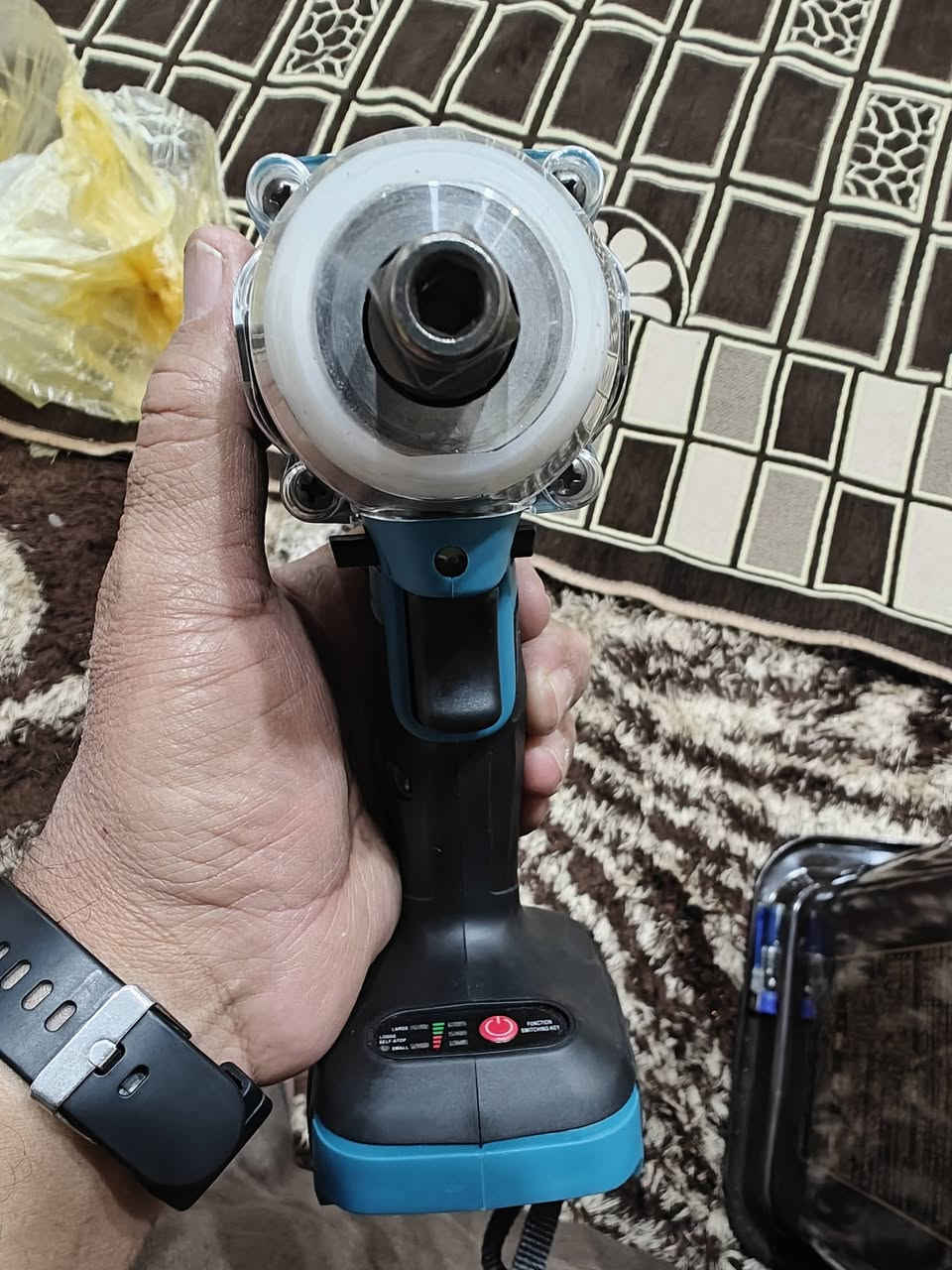 للبيع دريل امازون امباكت ولقمه يده فقط اللي يفيده يراسلني او يتصل على الرقم ***********
