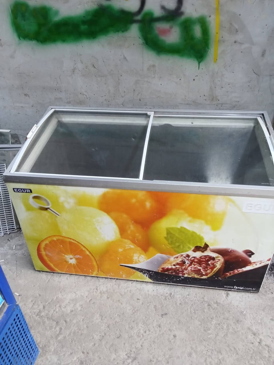 عوارض بطحي للبيع مكاني بغداد العبيدي شغلات تجميد فول شرط الفحص وضمان ***********
