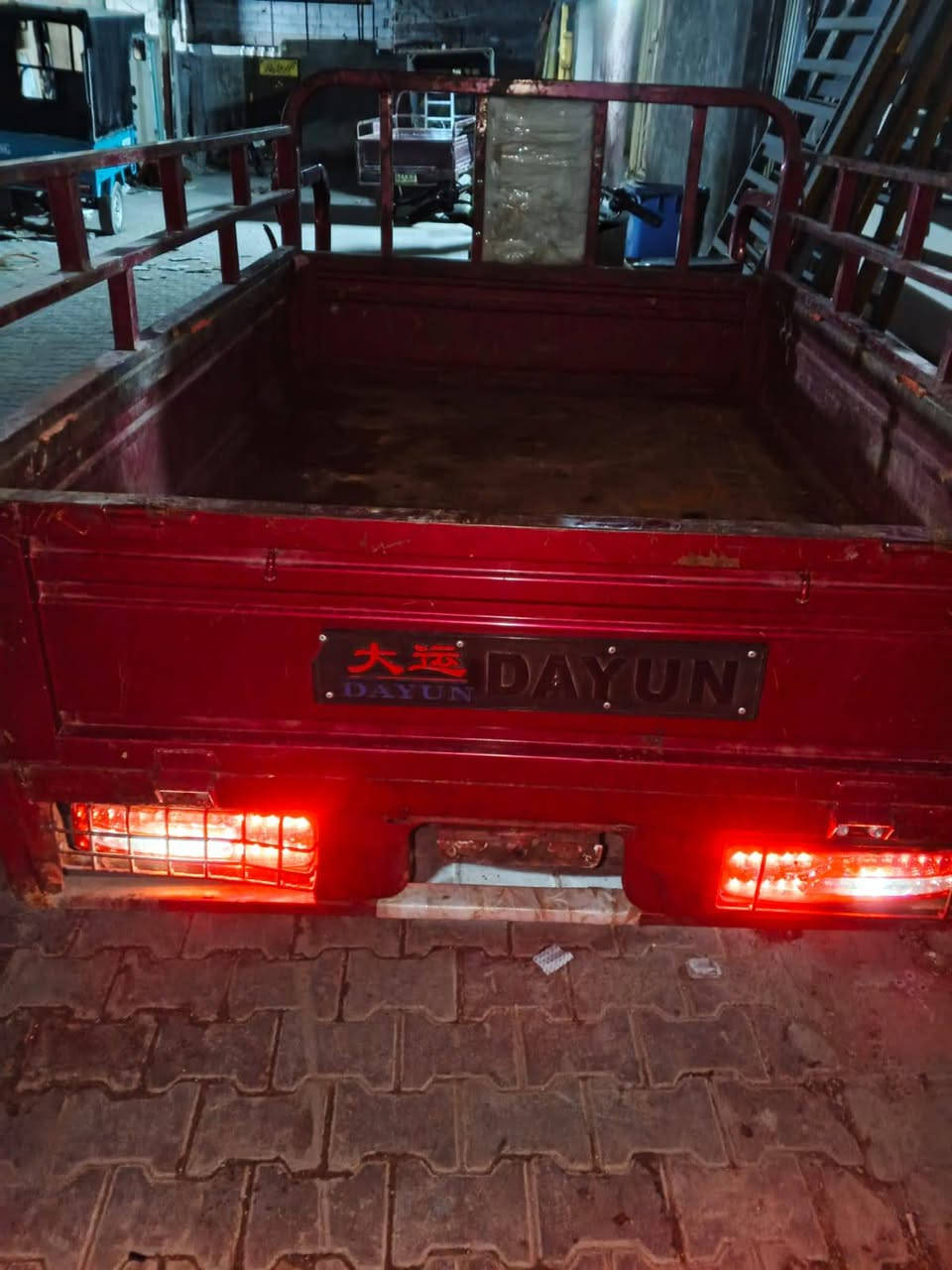 سلام عليكم ستوته دايوان للبيع موديل 19 ستوته خير من الله كل شغل بيها نكر سلف مكفوله اوراق اصوليه المكان حي أور سبع قصور سعر مليون 200 رقم انتصال ‏‪***********‬‏
