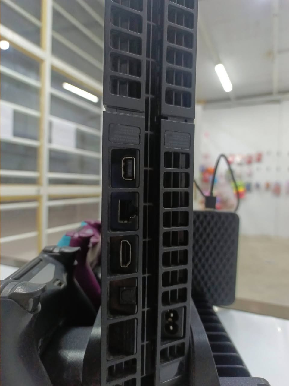 بلي 4 فات  نضام 9.00 بدون فلاش ولا قرص على المتصفح ويا هارد 500g خارجي ولداخلي 500g مجموعهن تيرا 1Tويا  ستاند لليدات  ويشحنهن وبي مراوح3  بي 20 لعبة ويوتيوب شخال وبرنامج اكس بلور  وبرنامج زيادة سرعة المروحة و معرفة حرارة الجهاز  ويا كيبل HD وكيبل البور وكيبل اليدات  ول كيبورد rgb ميكانيكي سوج الازرق  بدون يوبي اس  رقمي*********** عنوان النجف شارع المجمعات مجمع بيتي 1  خابرني اطلعلك السعر 300 الف
