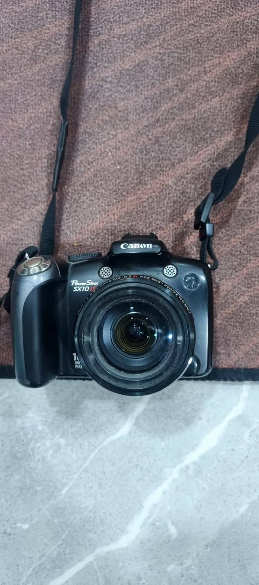 كامرة شغالة مابيهة شي اسمهة كانون تشتغل عل باتريات وبايتريات حالين مابيهة باتريات خربانا عنوان جزيرة ورة محطة بانزين الاولة سعرهة 150وبيهة مجال


**إذا كنت صاحب هذا الإعلان وتريد حذفه لأي سبب، رجاءا أرسل رسالة إلى الدعم الفني**