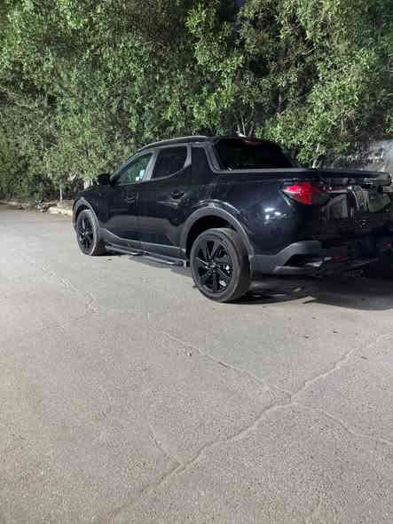 السلام عليكم

بيك اب هونداي سانتا كروز 2023 لمتد وارد امريكي 

Hyundai Santa Cruz Limited 2023 Green 2.5L 

حجم المكينه : 2500 تيربو

اللون : أسود 

المسافه المقطوعه : 8000 الف كم 

الضرر : جاملغ عكس السايق معدل بدون تبديل

الايرباك : سليم مطاك ولايرباك 

المواصفات  : 

1. فتحه 
2. كشن السائق كهرباء 
3. ويل كب 
   4.رادارات 360
   5.تشغيل عن بعد 
6. اشاير بالمري
7. تحكم ستيرن جهتين 
   8.شحن وايرليس
   9.هاندبريك بصمه
  10.هيترات بالكشنات

السعر : 210 

بدون رقم

تفاصيل آكثر هذآ رقمي ***********

مكان السيارة : بغداد الامين الثانية
