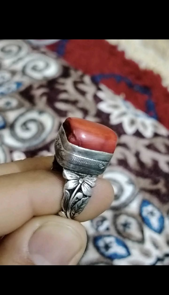 السلام عليكم محبس مرجان قديم كلش صياغه قديم وثقيله السعر 75 مكاني رميثه


**إذا كنت صاحب هذا الإعلان وتريد حذفه لأي سبب، رجاءا أرسل رسالة إلى الدعم الفني**