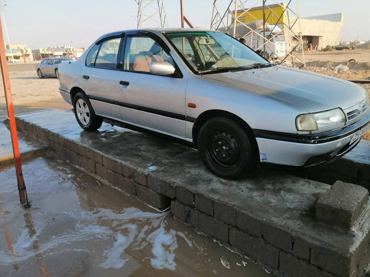 السلام عليكم للبيع
نيسان بريميرا موديل 1992
محرك 20  تبريد شغال وتدفئه شغاله
 مصبوغه عام جماليه  وكير ومحرك شرط 
 رقم كركوك دولي شرط اتحويل 
السعر 39 وبه مجال بسيط 
للستفسار ***********
المكان  تكريت
