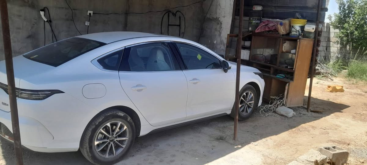مكلف بالنشر سياره بي واي دي للبيع موديل 25 ماشيه 3000 فول مواصفات فتحه ديستروير رقم بغداد تحويل مباشر السعر(20مليون) وبيهامجال قليل للاستفسار الاتصال ع *********** مكان بعقوبه
