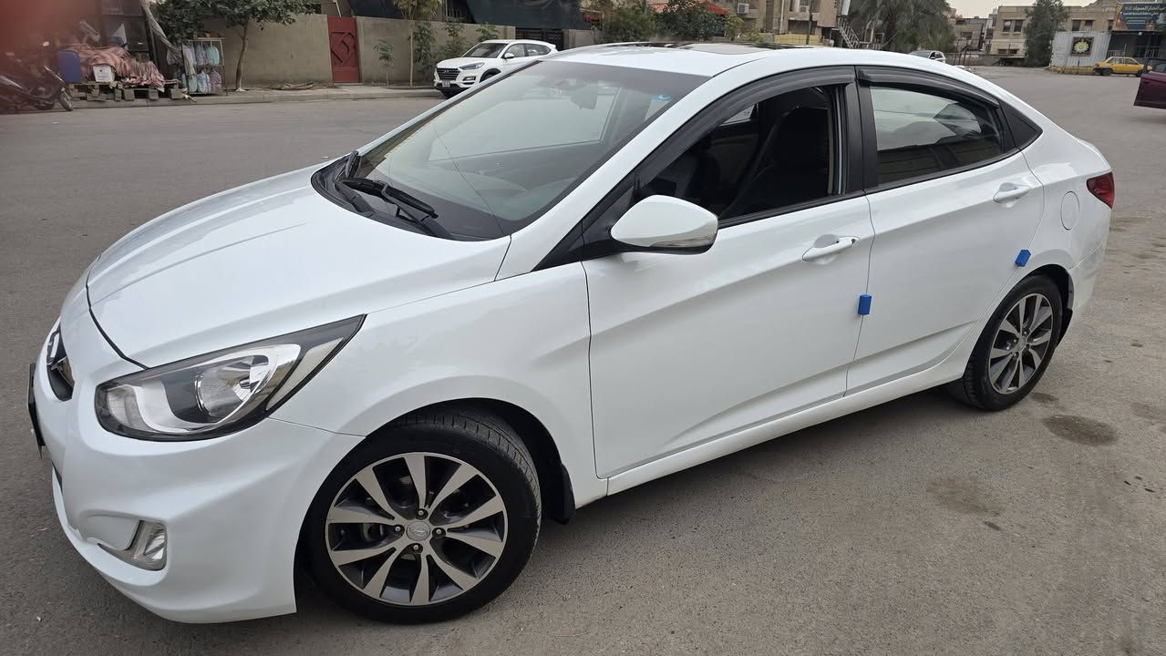 السلام عليكم اكسنت موديل 2015 خليجيه
السياره فول بموديلهه ماشيه 112 الف كيلو
محرك 1600 دوش اكفلك محرك و كير و السياره بدون أي حادث
السياره صدر امامي خلفي جديد ادامه كامله السياره مناقصهه برغي
السعر 10700$ و بيهه مجال بسيط كلش
رقم ***********
مكان حي القاهره
