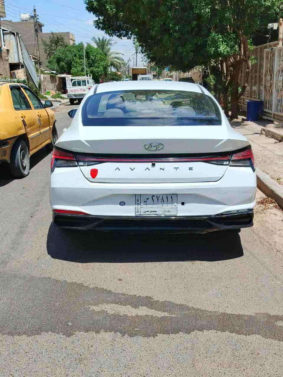 افانتي النترا 2021 ماشية 130 km  

السعر ١٠٥ وبيها مجال للشراي 

معوقين باقيلها سنه ونص تصير حره وكاله اسوي وأتعهد بالتحويل

سيارة وارد كوري بيها صبغ 5 قطع صبغ طخطخات بسيطه

 بدون دواخل   سيارة مواصفات بصمه و  تحديد مسار رادار امامي 

تبريد قطعتين سياره فول مواصفات  عدا الفتحه

وجاهزه وخير من الله كير مبدله هسه at المرغوب. 

مكانها اليوسفيه ناحية الرشيد ومحرك ١٦٠٠

للاستفسار ***********
