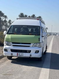 سياره جنبي للبيع موديل2017 السياره مكفوله من الصبغ ما عده بيها طخاتً ا...