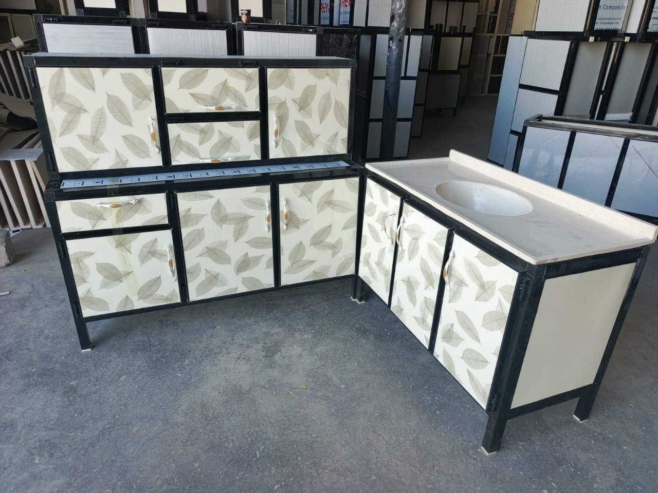 كاونتر قياس. متر. ونص. ارضي متر ونص ملحق مع سنك متر و20 مرمر.  السعر. 215. الف 💸💸 يوجد توصيل محافضات 🚚🚚


**إذا كنت صاحب هذا الإعلان وتريد حذفه لأي سبب، رجاءا أرسل رسالة إلى الدعم الفني**