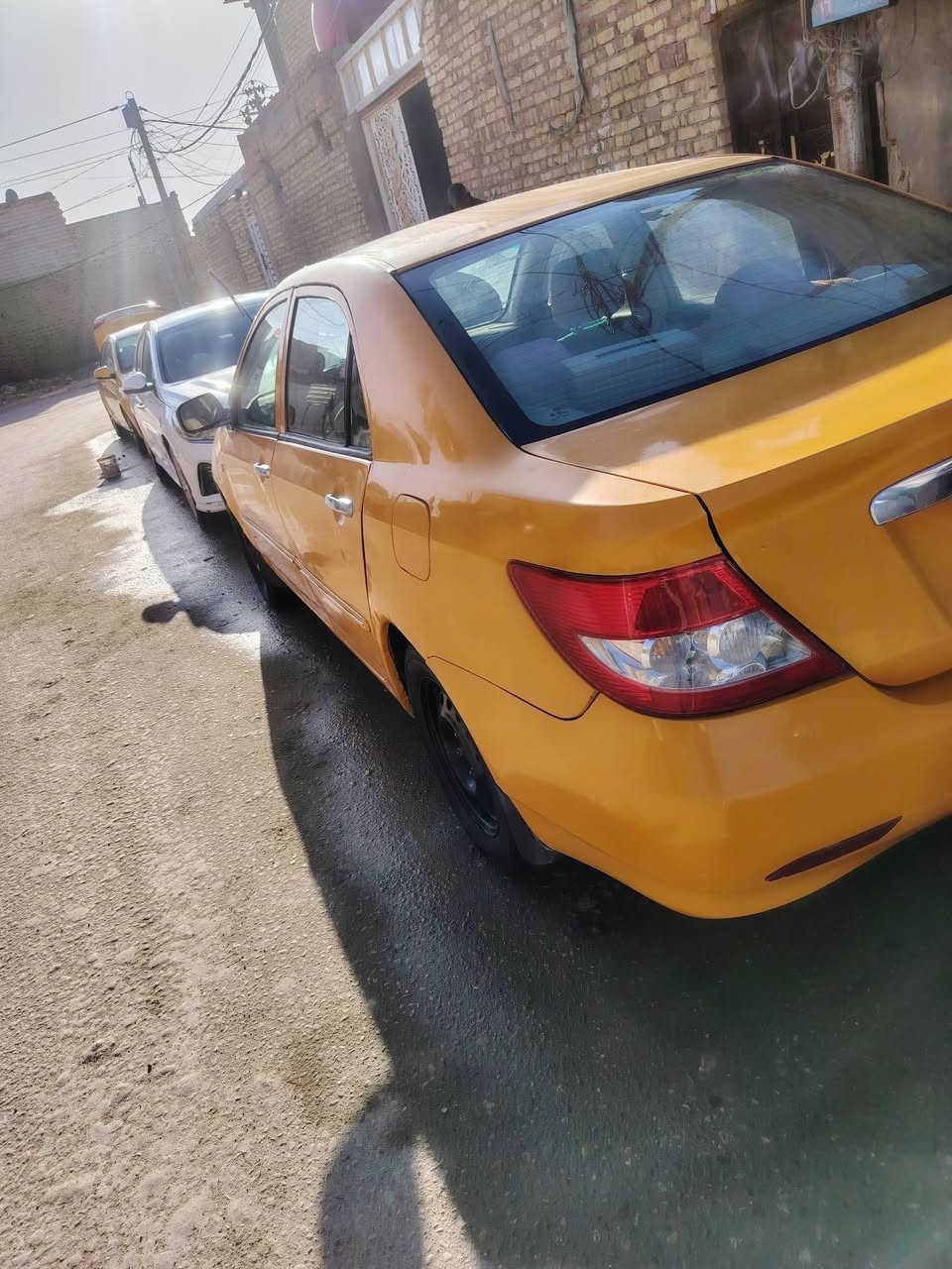 سلام عليكم بيوايدي مديل 2011 للبيع حداديه كهربائيات مكينه كير شرط مكنه مستيبوشي سنويه لل٢٧ مصفره هيئة وغرامات السعر ٤٤ وبيها مجال حق الجيه مكلف بلنشر رقم صاحب السياره ***********
