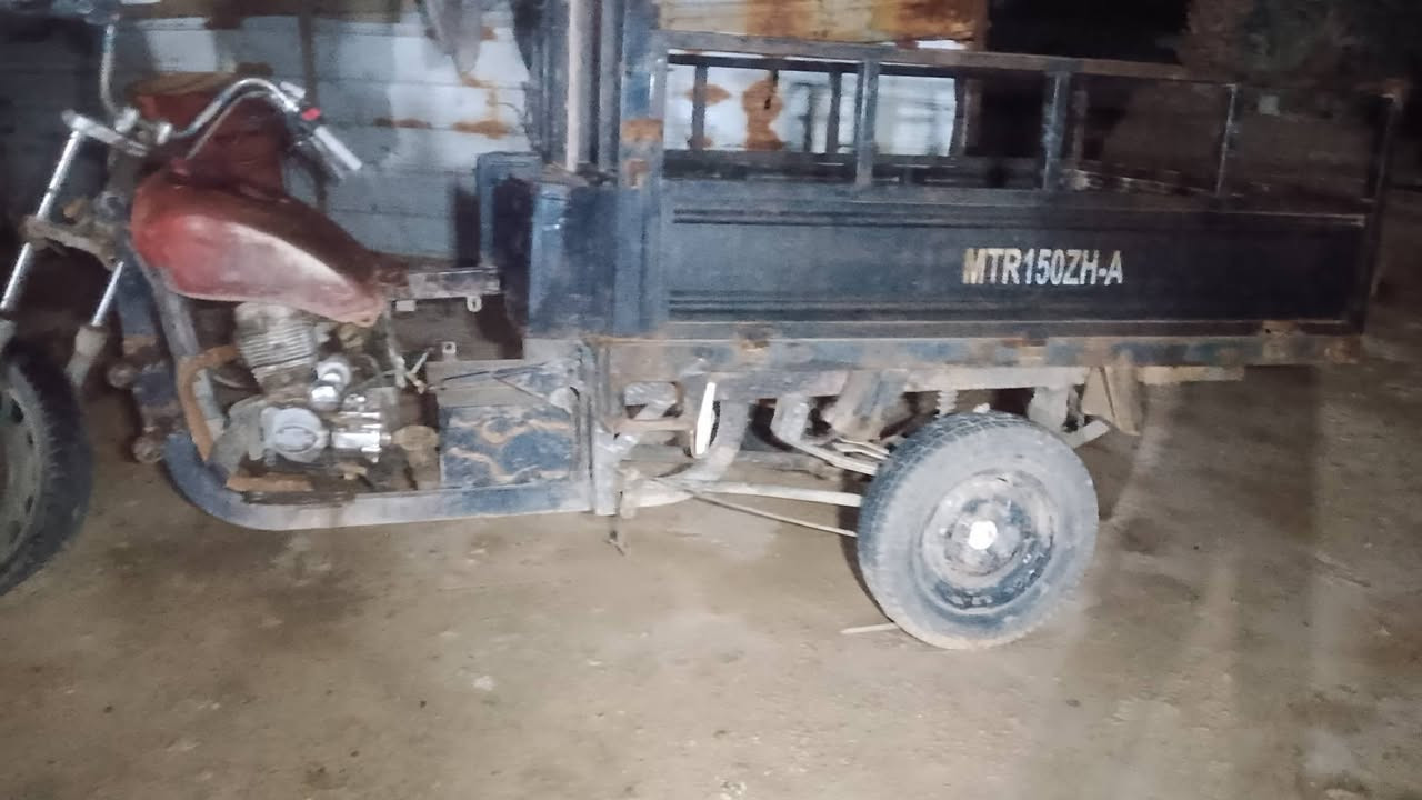 السلام عليكم ستوته كلك للبيع 2016 شاصيها مقفول***********
