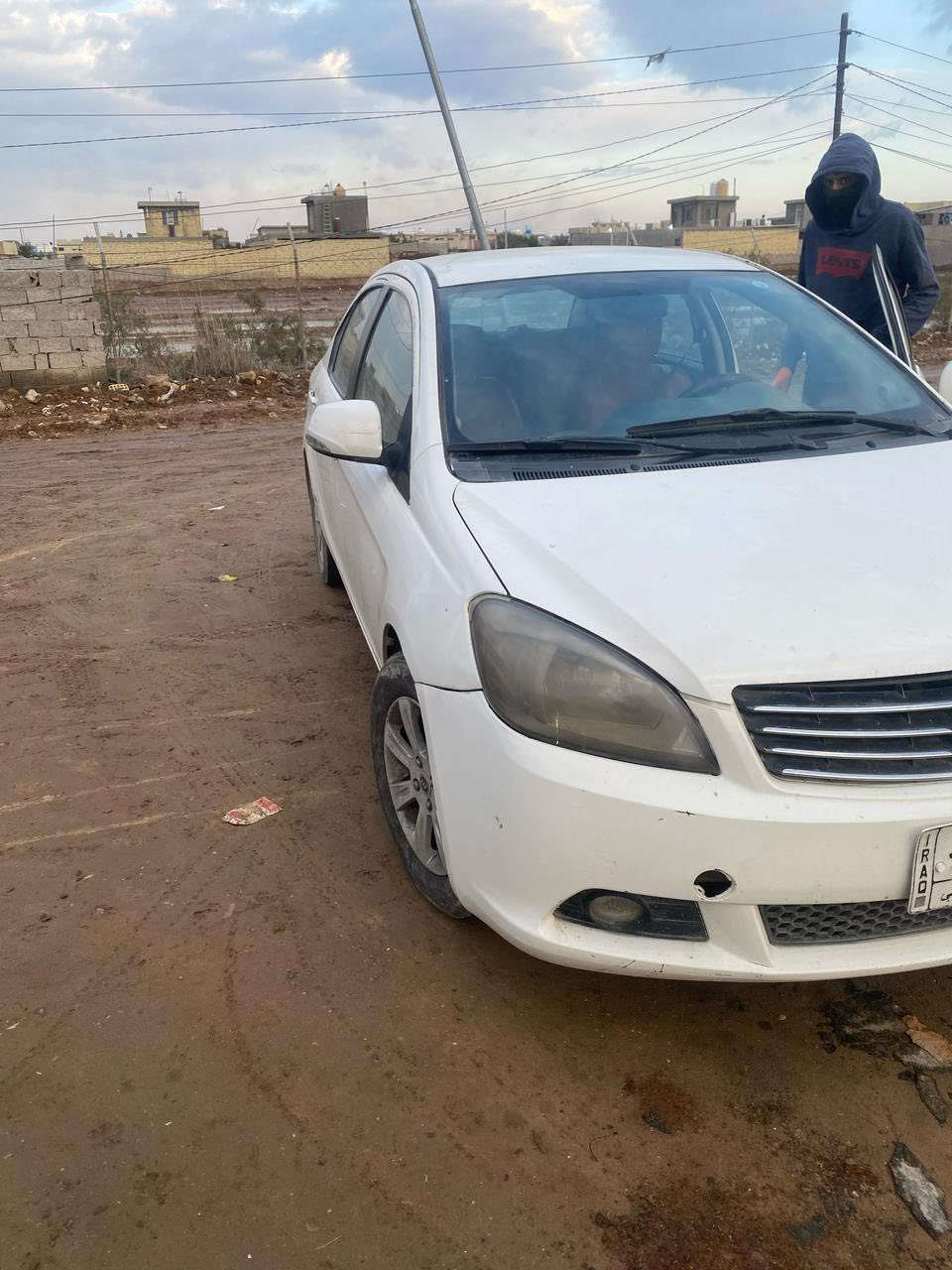 فولكس مودل ١١ السياره خير من الله نضيفه  كهربائنا كلها شغال. بس. ملينه بيها بخار السعر ٣٩ $ مكاني بغداد بوب الشام رقم *********** 
بيها مجال
