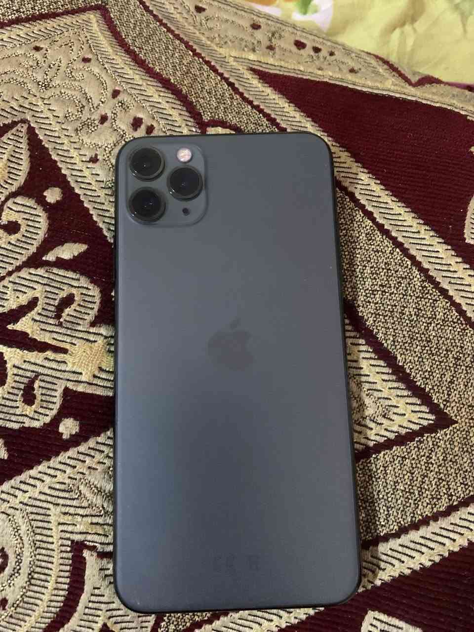 لام عليكم جهاز 11 برو ماكس جهاز نضافته 100/100 جهاز فقط مبدل شاشه اصليه تلث ٣خيارات  بطاريه 80 مراوس أو بيع سعره 300 وبي مجال متواجد خاص أو رقم ***********
