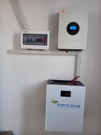 طاقة شمسية • ألواح ٦٠٠واط • بطارية ليثيوم