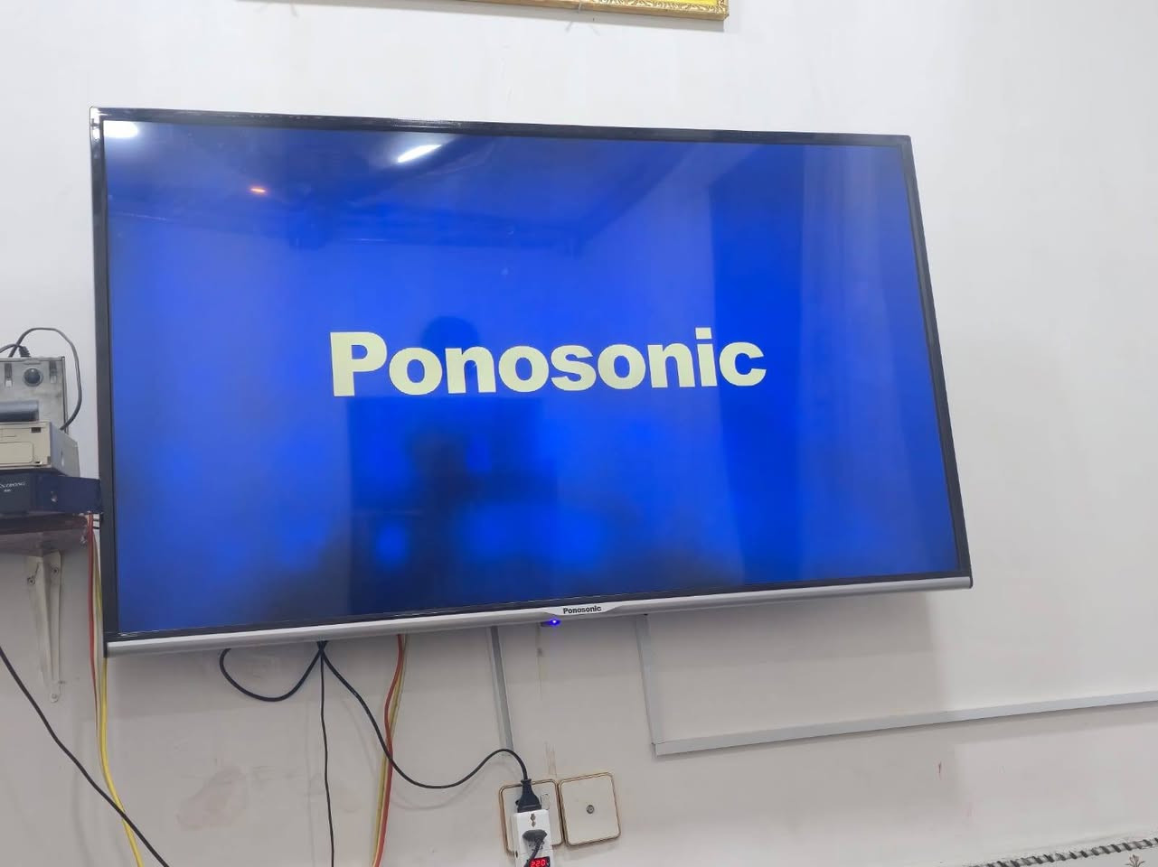 #مكاني_النجف
شاشه بنيسونك حجم ٥٥
سواد
اتصال الرقم
***********
