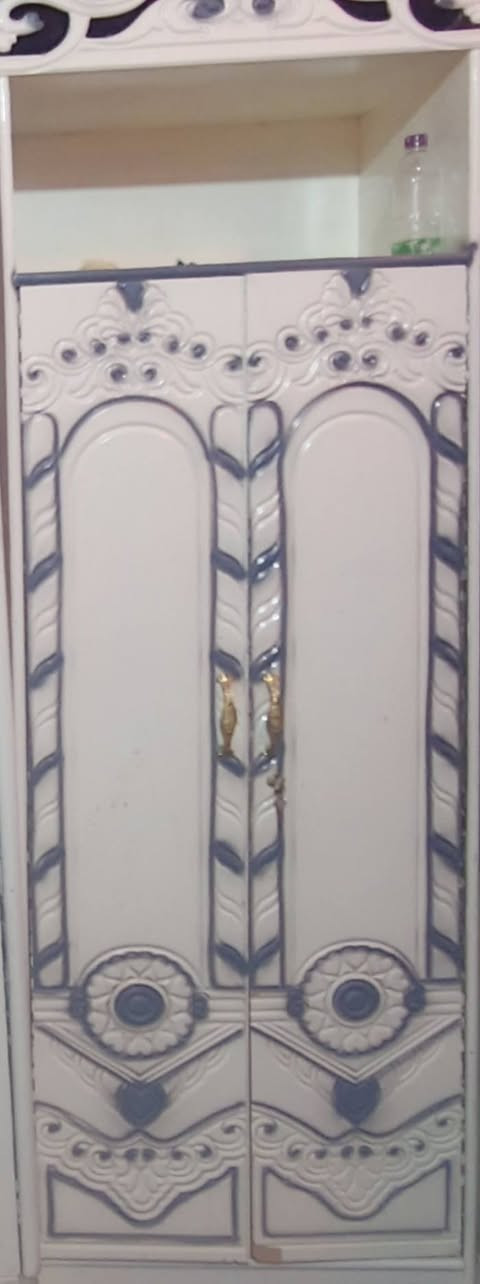 السلام عليكم غرفة اخشاب للبيع
***********
