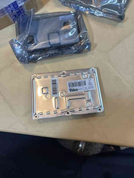 توصيل متوفر تواصل ماسنجر او 
واتس ***********
