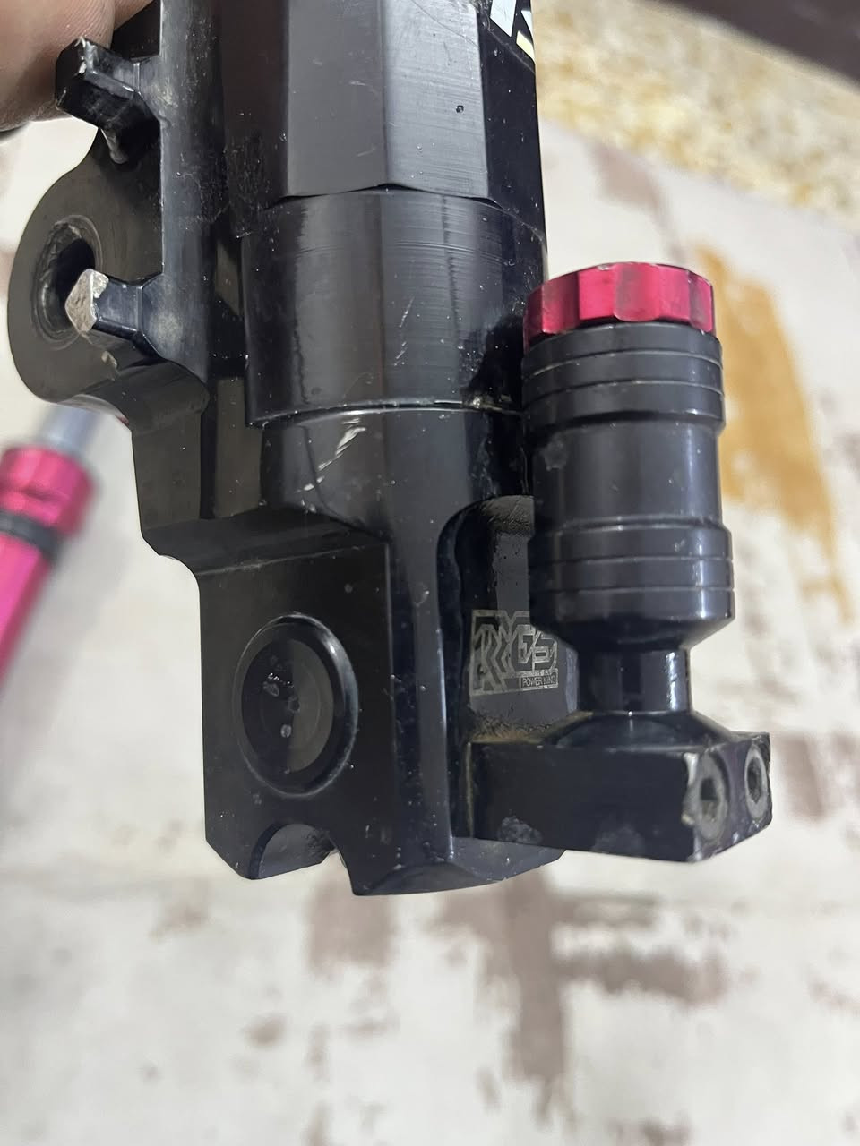 غراض للبيع ال صدر  RGS مال سكنس
بقيه ماكس عنواني مدينه الصدر 
رقمي ***********
