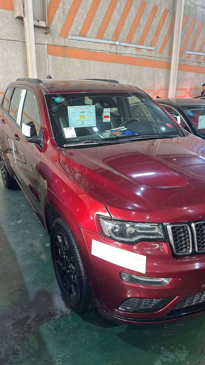 تحيه طيبه السلام عليكم ورحمة
جيب لاريدو S موديل 2022 (خليجي) وكاله هارلم 
مكفوله كفاله عامه السيارة فول نضافة
فول موصفات 
رادار امامي 
بانوراما 
بصمه 
كشنات جلد لون احمر 
كشنات كهرباء 
كشن سايق ذاكره 
تدفى كشنات 
ستيرن كهرباء 
فور يل 
ماوس تغير وضعيات لقياده
باب خلفي كهرباء 
سستم سماعات 
دمام خلفي 
رادار جانبي 
مري جانبيه قلابه وشفط 
نضام اتو ستوب 
نضام اتو بارك
شاشه كار بلي 
كامره خلفيه
تشغيل عن بعد 
لايت زنون ولد نهاري 
زراك لايت 
رقم بغداد دولي باسمي تحويل مباشرة 
،375 ورقه وبيها مجال قليل 
أي استفسار رقم صاحب السيارة 
***********
مكان بغداد البياع
