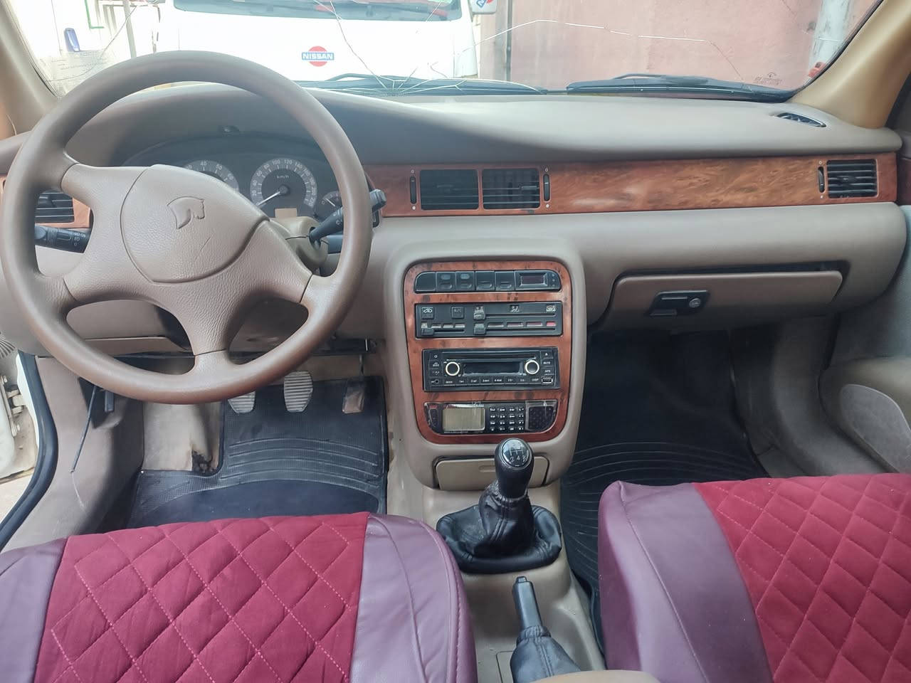 السلام عليكم...سمند للبيع مكينة گير خير من الله تبريد شغال سنويه باسمي مكان السيارة بالبصرة السعر 35 وبيها مجال ***********
