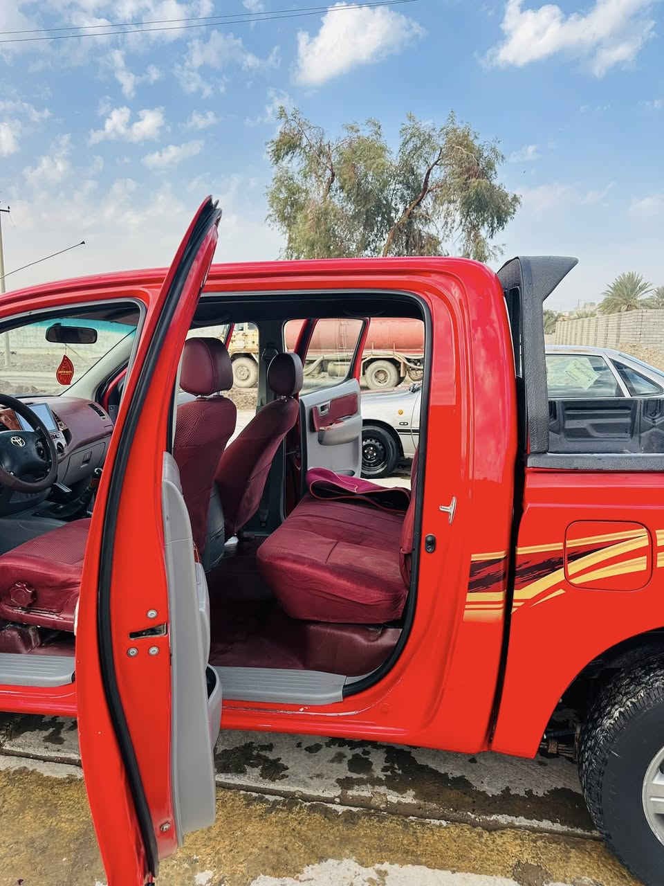 ٢٠١٠ كويتي صلاح الدين سنوية وهزة جديد صدر تايرات كامل جديد السعر ١٦٠ مكان سامراء. ***********
