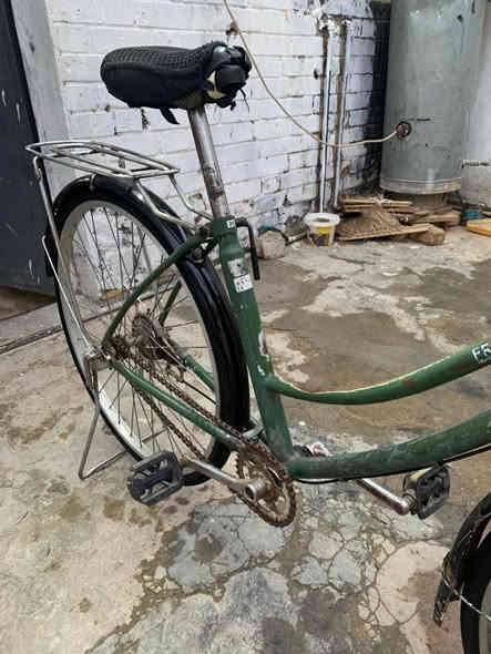 السلام عليكم
باسكل ياباني للبيع
حجم 26
طاقة 
مآبي نقص
نظيف مثل بالصور واحسن 
السعر 50
العنوان الرمادي حي البكر قرب النادي الملكي 
للاستفسار اتصل ***********
