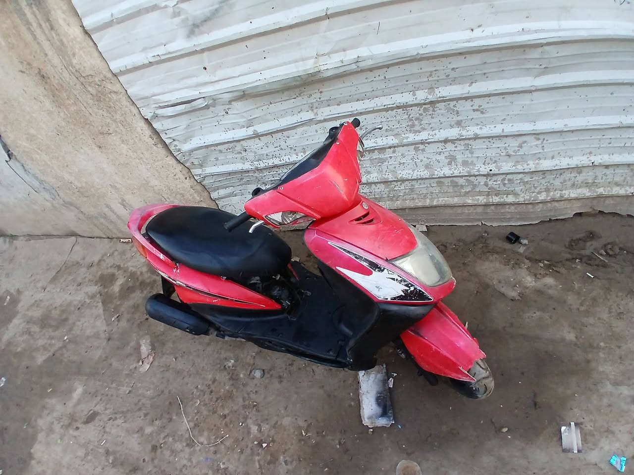 سلام عليكم دراجه سكنس نثيه شغاله سلف السعر 375 و بيها مجال قليل حك الجيه *********** اتواصل وياي ع خط او واتساب
