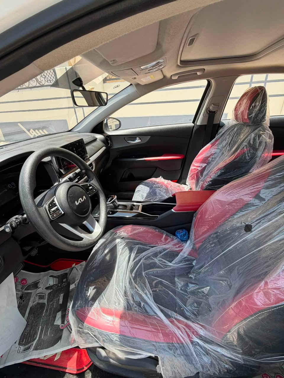 كي ثري مديل 2024 خليجي مكفوله من الضربه وصبغ والبارد سياره جديده كلش  كله عله وضع الشركه
 بعده عله ماي ودهن الشركه ماشيه18 
رقم اربيل (تحويل أو وكاله حسب رغبه المشتري)

السياره فوللل مواصفات بيه ملاحضه بسيطه بل باب الاماميه عكس السايق مرفق بصور
 
بصمه تشغيل + بصمه أبواب 

فتحت سقف 

حساس خلفي +حساس امامي 

رادار جانبي 
 
مري شفط  

جنطه ذكيه 

كيجات ديجتال 

لد لايت امامي  وخلفي 

وياكل حجم 17  

كأمره أماميه وخلفيه 

كشنات جلد +حضن  داخل احمر مميز
 
 وبعد بيه هوايي مواصفات 

مكاني  كربلاء السعر اتصل اتصل ع رقم  ***********
