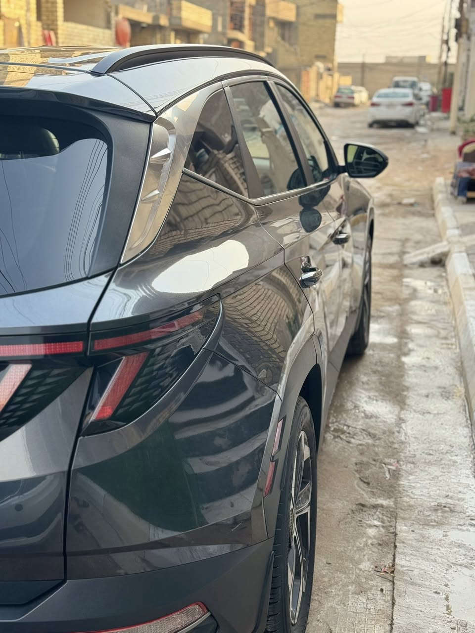 سلام عليكم
 توسان 2023فول مواصفات 1/1
حادث بدايه البنيد 
شاصي لغد جاملغات كفاله فقط شبر بلبنيد

® رادرا امامي وخلفي وجانبي+وقيادة ذاتية
• كاميرا امامية وخلفية
• نقطة عمياء+ اشاير مري
LED بك لايت+LED لاينات •
• جنطة كهرباء
• تدفئة كشنات+كشن كهرباء
• شحن وايرليس (لاسلكي)
• تبريد قطعتين
• شفتات ستيرن+فول تحكم ستيرن
اوتو هولد+اطفاء ذاتي عند التوقف
• تشغيل عن بعد
بعد هواي مواصفات
السعر 200
بغداد
***********
