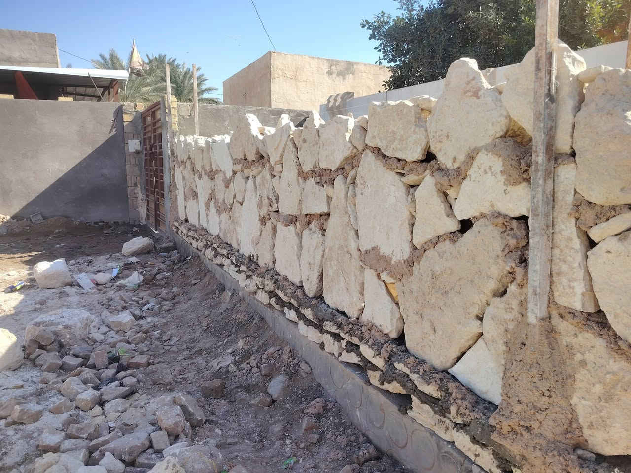 الســــــــــلام عليـــــــــكم
جزء من أعمالنا
#بناء_حجر  في #بابل و #النجف و #كربلاء و #ديوانيه

بنــــــــاء بيوت * و اســـــــيجه * تطبيك سواقي *  ممرات * نافورات *
للاتصال ..... *********** نفس الرقم واتساب📲📞
