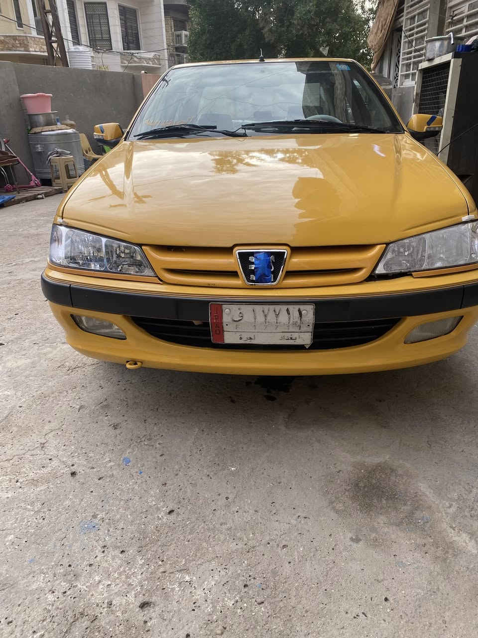 سلام عليكم بيجو بارص موديل 2015 سيارة نضيفه كير ومكينه جدد تبريد شغال شاشه اندرويد مضخم صوت صدر خير من الله مصفره هية وغرامات سعر45 وبيه مجال العنوان بغداد الدوره الرقم ***********
