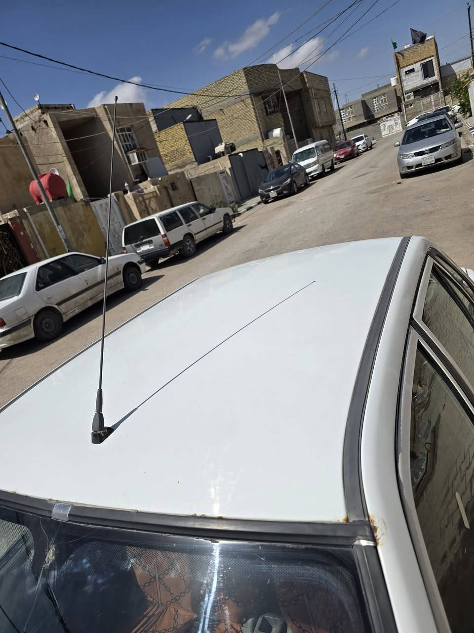 السلام عليكم سايبا للبيع بسمي ٢٠١٢ بيهه قطعتين صبع بنيد وجاملغ امامي نجف حي الوفاء 
***********
