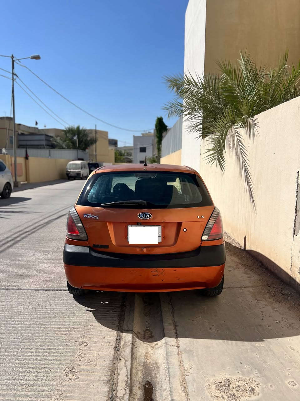 السلام عليكم
كيا ريو هاتشباك  LX 2008 للبيع 

وارد امريكي محرك 1600
حدادية جديدة
تخم تاير جديد
ادامة لمنظومة الاحتراق بالكامل 
نوافذ كهربائي
التبريد جيد 
رقم نجف الماني مميز بأسمي 

السعر 60


**إذا كنت صاحب هذا الإعلان وتريد حذفه لأي سبب، رجاءا أرسل رسالة إلى الدعم الفني**