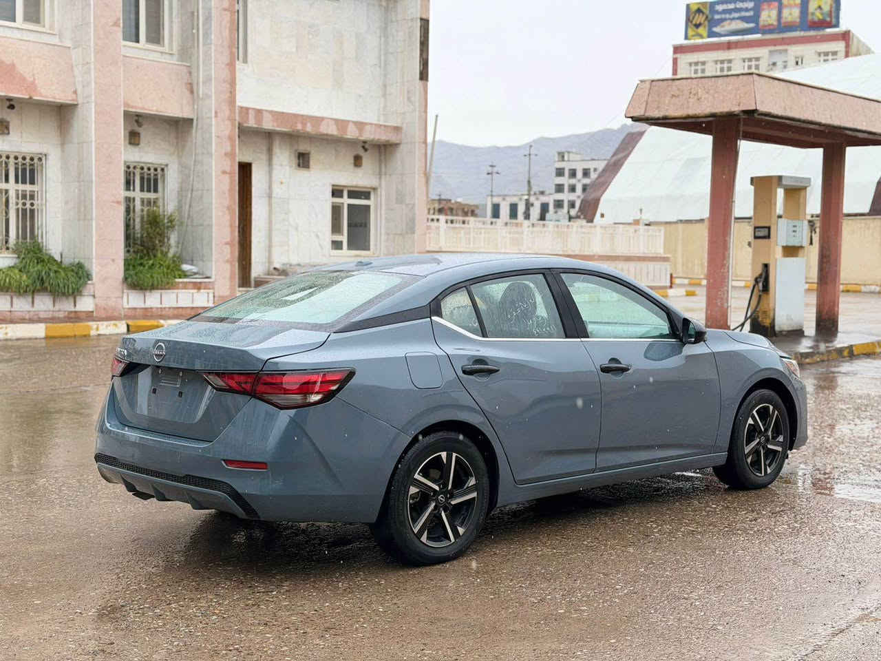 نيسان سينترا 2025 SV شكل جديد 🩶
مواصفات
بصمه 
شاشه كبير 
رادار 
بابين بصمه 
كشن هيتر 
سكان هيتر  
حساس 
تحكم ستيرن 
تحديد سرعه 
و بعد مواصفات هوايه 
سياره بي كم قطعه صبغ انا ابيع عام صبغ بدون دواخل بدون ارباك سياره حل حلو 
مكان سياره عقره 
*********** واتساب اكر, نينوى
