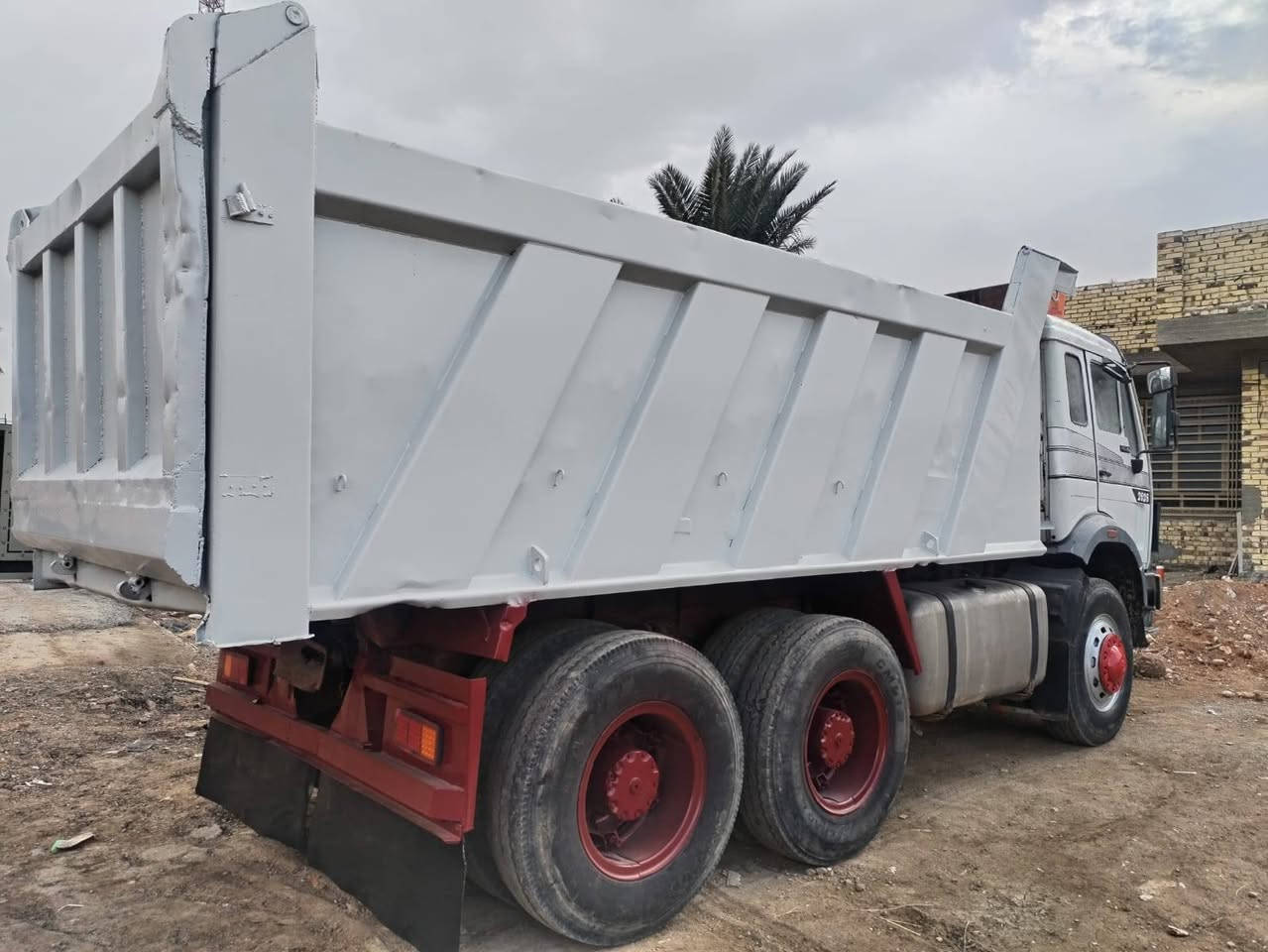 البيات عدد ثنين الحمره جي اف مكينه 8حجم 28جديده كير 160ساصي كفاله عامه بدون صبغ تخم تاير رقم نكليزي  البيضه مكينه 10صحراوي كير 160مجموعه نص جي اف شاصي بدون صبغ تخم تاير رقم اللماني ***********
***********
