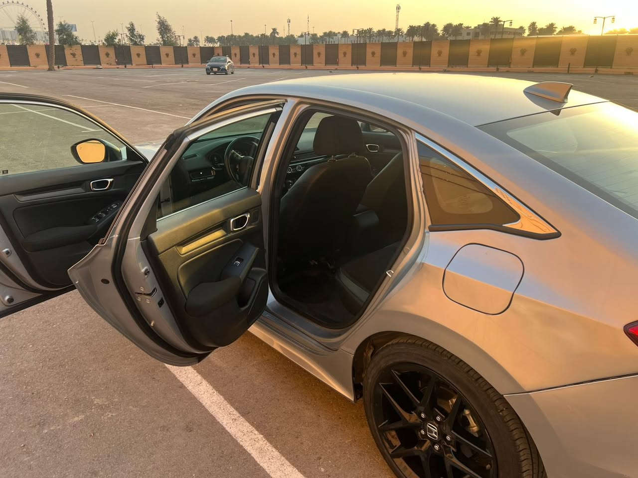 هوندا سفك 2025
محرك 2000 تنفس طبيعي بانزين 
فئة sport 
بصمة تشغيل 
بصمة دخول 
شاشة كبيرة 
رادار امامي 
نقط عمياء 
ويل 18 سبورت 
السيارة ماشية 41 الف مايل
الحادث چاملغ خلفي وقبغ صندوك مبدل 
السعر 167$ وبيها مجال
المحمودية 
***********
