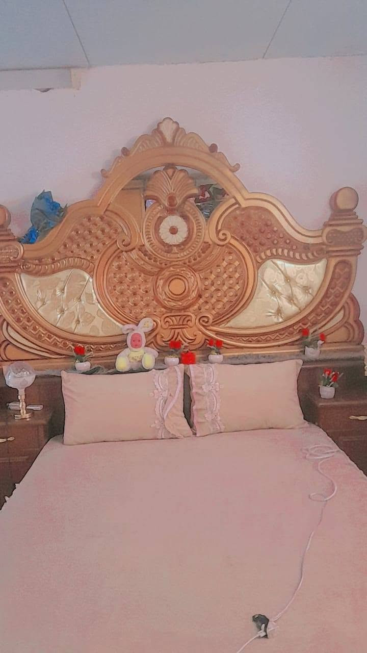 غرفة نوم صاج درجه اولى  للبيع نظيفه جداا اتصال على الرقم***********
