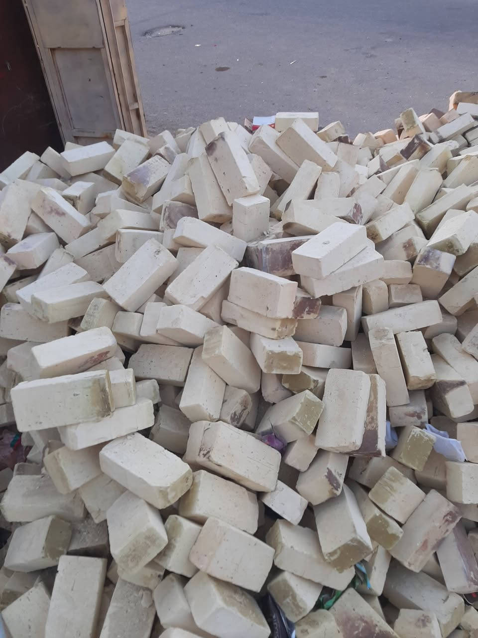 تجهيز طابوق الطيب عدد السكس  8000 الف طابوكه وزيادة 650  / وعدد التك 4000الف  وزيادة


**إذا كنت صاحب هذا الإعلان وتريد حذفه لأي سبب، رجاءا أرسل رسالة إلى الدعم الفني**