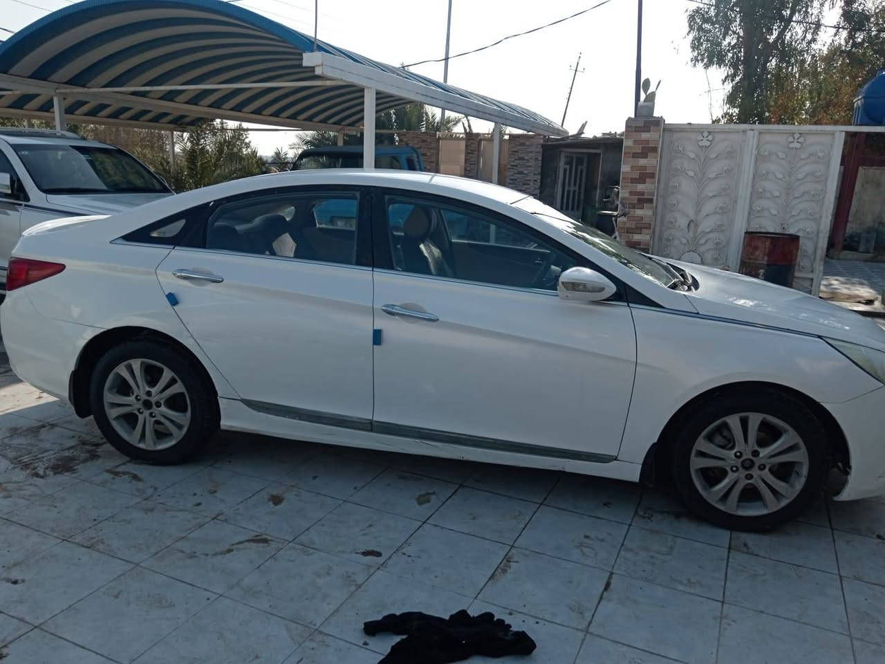 للبيع سياره سوناتا موديل 11 رقم واسط
 سنويه مجدده لل 2030 تخم تاير مكينه مشروطه
تبرير ثلج 🥶 كهربائيات كله شغاله حداديه جاهزه سياره جديده العنوان الديوانية مهناويه الاستفسار عن طريق هذا الرقم *********** وغير متواجد على الفيس بوك
