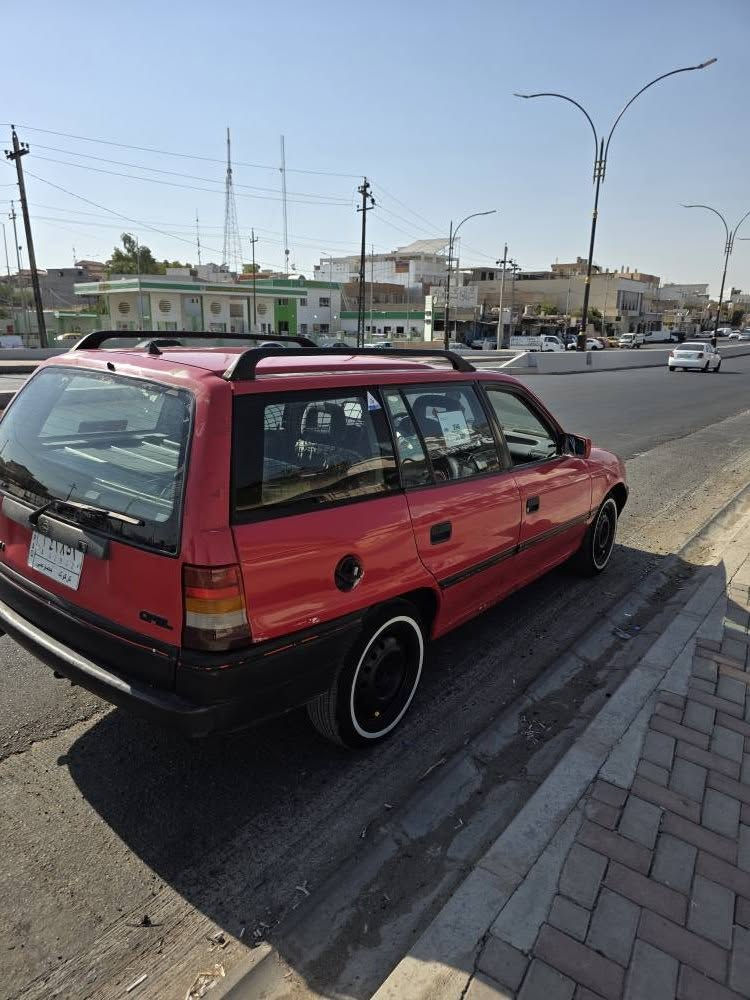 اوبل استرا موديل 1992/ كير عادي مكينه 16
سنوية مشروع وطني سيارة   كوبون موجود بيها
سنوية ينتهي 2028 رقم كركوك سيارة مبيها بخار ولا صرف
مكاني كركوك / سعر 42/ بيها مجال
*********** كركوك, العراق
