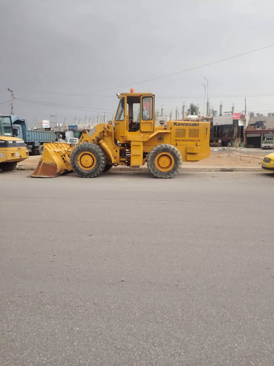 سلام عليكم شفل للبيع موديل 91نضفه فول رقم دولي نينوى الاستفسار على هذا الرقم *********** بي واتساب
