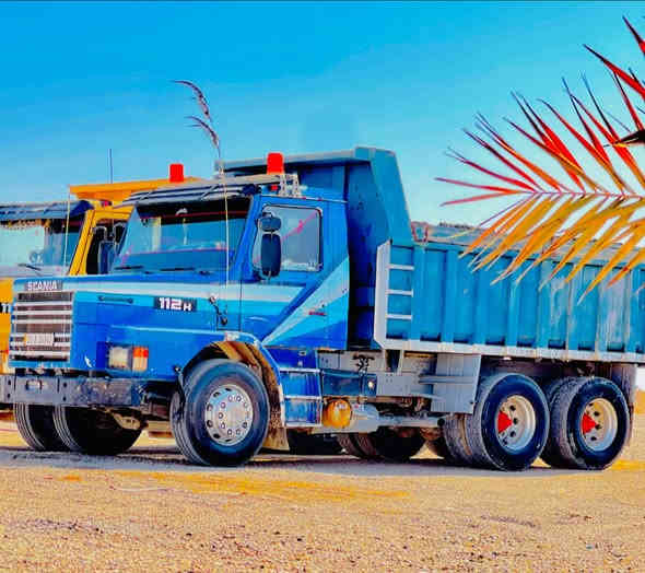 سكانيه للبيع  112 موديل 84  محرك مجفت جديد بعده ع السحك طخم تاير رقم اربيل شرط التحويل سياره جاهزه  السعر 150 وللستفسار *********** !!؟
