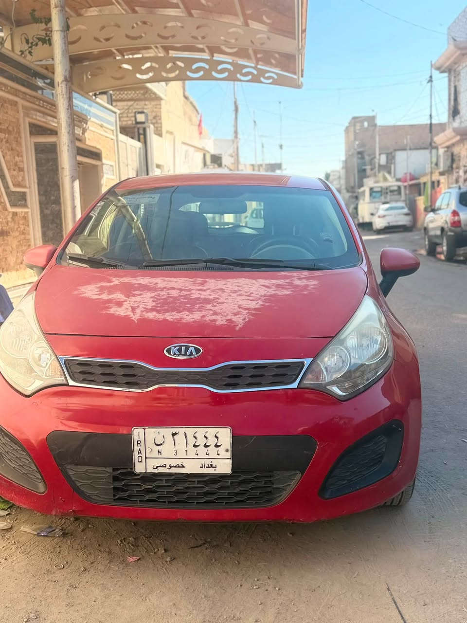 السلام عليكم 
كيا ريو هاشباك للبيع موديل 14 أمريكي GDI مكينه 1600
مكفوله من الصبغ والمعجون والتبديل فقط بيه طخات بلباب اليمن وعدلتهن على بارد 
                 رقم بغداد مشروع وطني باسمي
                  تحويل اي يوم بأي مكان
كير اتو + عادي  ومبدله باتري وتخم تاير 
خير من الله حداديه 90%
    كهربائيات كله شغالة 
داخل بيجي واسود        
(السعر  ب 90  )
مكان السيارة الديوانية  
الاتصال على الرقم
 ***********  ***********
