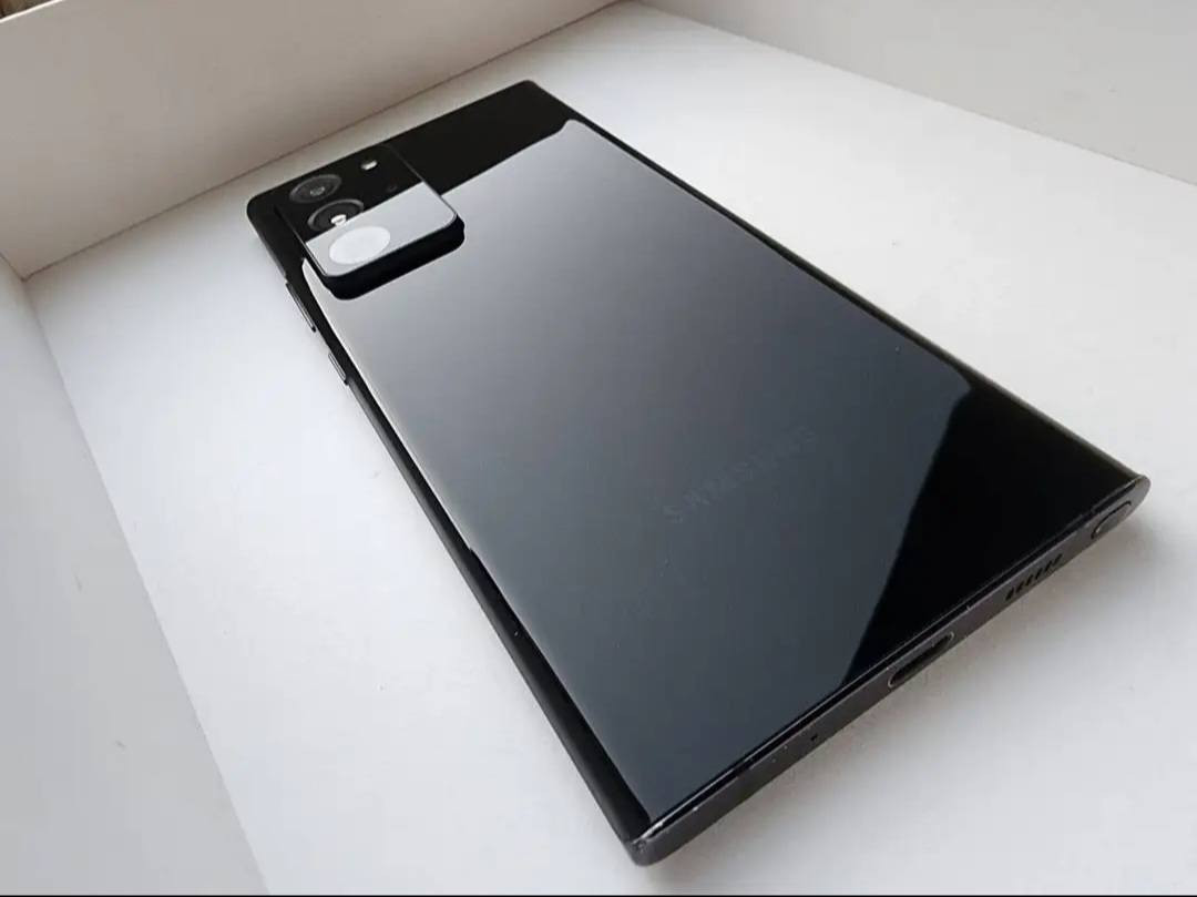 سلام عليكم للبيع نوت 20 الترا وياه شاحنه اصلية شحن سريع جدا دبل خط شرق اوسط ذاكرة 256 البوبجي ٩٠ فريم شاشة سوبر امولد منحنية الجهاز كفالة عامة من اي عطل سعره ٤٥٠ وبي مجال بصيط  مكاني كربلاء للاتصال ***********
