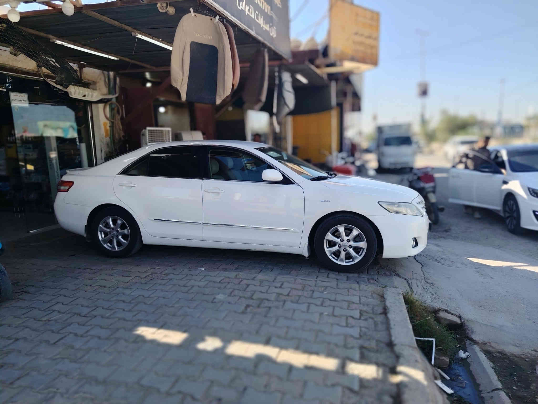 كامري ٢٠٠٩ صور السونار بل المنشور محرك بيه تنقيص بلادي ما مفتوح والباقي كفاله اب اسمي رقم بغداد 
السعر ب ١١٥ وبيها مجال بسيط
رقم هاتف ***********
