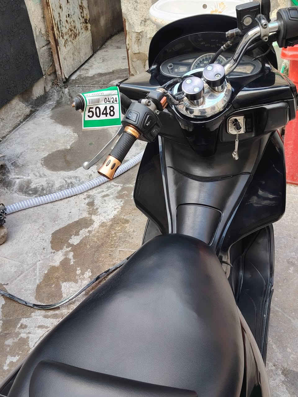 سلام عليكم دراجه بي سي اكس جيل الاول للبيع السعر مليون و 200وبيها مجال الدراجه مجفته تجفيت وكاله مكان بغداد سبع اقصور هاذ رقمي ***********
