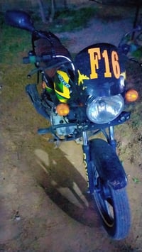 شباب دراجه بوكسر للبيع 2019 مرقمه سنويه باقيه بس لوحات استلام السعر 17...