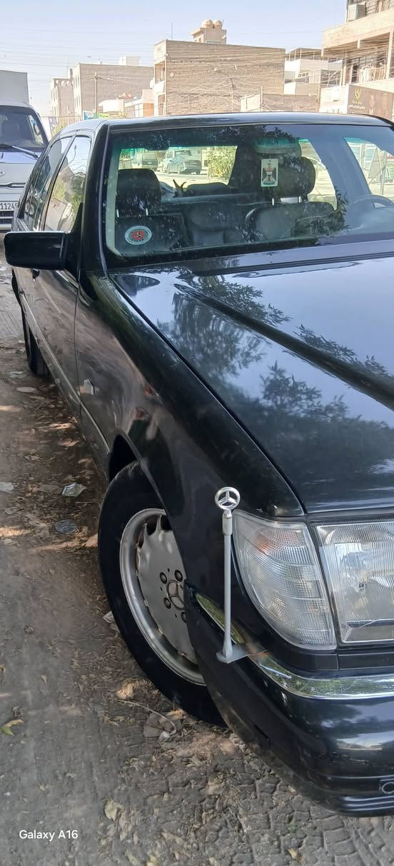 للبيع مرسيدس شبح موديل 98 لون اسود كذاب مصبوغة عام قبل 3 سنوات محرك خراطيم باسمي رقم انكليزي بغداد تبريد شغال السيارة محتاجة ترتيب غرفة وسلايدها محتاح السجج السعر المطلوب 80 $وبيها مجال بسيط ‎*********** واتساب مكاني بغداد
